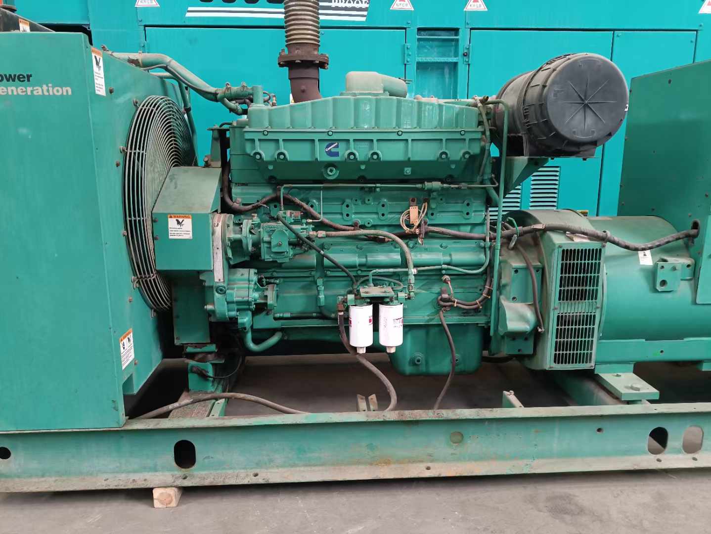 东风过载会对 600kW 柴油发电机组造成哪些损害？